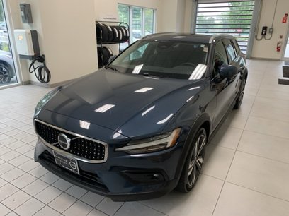 Certified 2024 Volvo V60 B5 Cross Country Plus