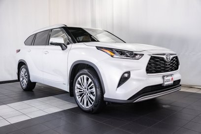 Used 2025 Toyota Highlander Platinum