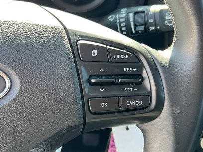 Used 2022 Hyundai Venue SEL w/ Cargo Package