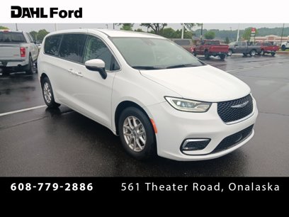 Used 2023 Chrysler Pacifica Touring-L