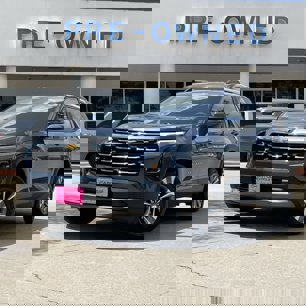 Used 2025 Chevrolet Equinox LT w/ Convenience Package II