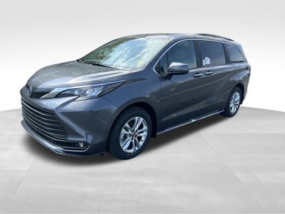 New 2025 Toyota Sienna XLE
