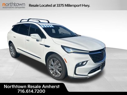 Used 2023 Buick Enclave Essence w/ Experience Buick Package