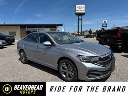 Used 2024 Volkswagen Jetta SE w/ Panoramic Sunroof Package