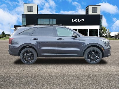 New 2025 Kia Sorento X-Line EX