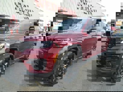 Used 2023 Jeep Grand Cherokee Altitude