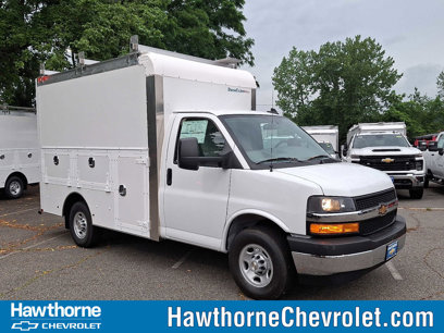 New 2025 Chevrolet Express 3500 w/ Power Convenience Package