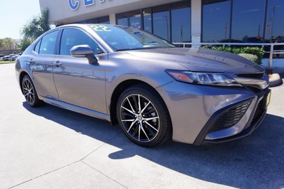 Used 2022 Toyota Camry SE