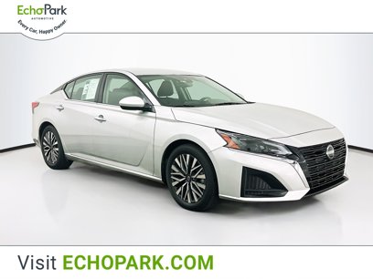 Used 2023 Nissan Altima 2.5 SV