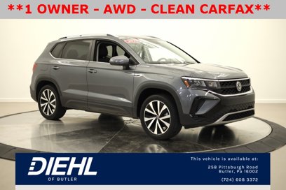 Used 2022 Volkswagen Taos SE w/ Panoramic Sunroof Package