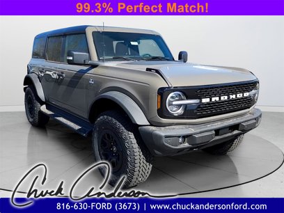 New 2025 Ford Bronco Outer Banks w/ Sasquatch Package
