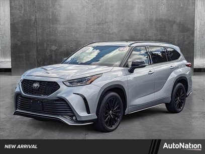 Used 2023 Toyota Highlander XSE