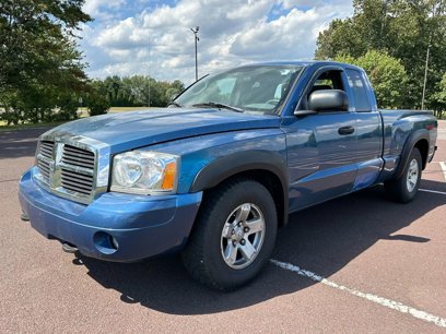 Used 2006 Dodge Dakota SLT w/ TRX4 Off Road Group