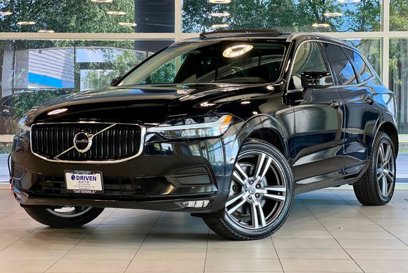 Used 2021 Volvo XC60 T6 Momentum w/ Premium Package