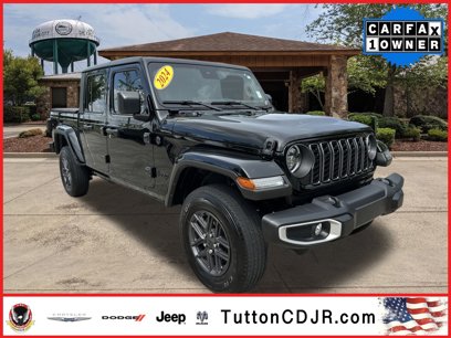 Used 2024 Jeep Gladiator Sport