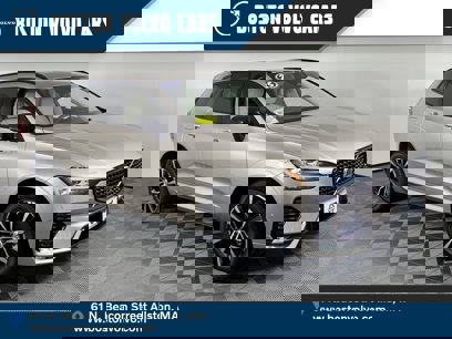 New 2025 Volvo XC60 B5 Plus w/ Protection Package Premier