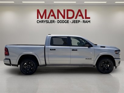 New 2025 RAM 1500 4x4 Crew Cab