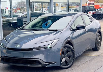 Used 2023 Toyota Prius LE