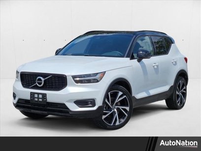 Used 2021 Volvo XC40 T4 R-Design w/ Climate Package