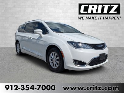 Used 2018 Chrysler Pacifica Touring-L w/ Premium Audio Group