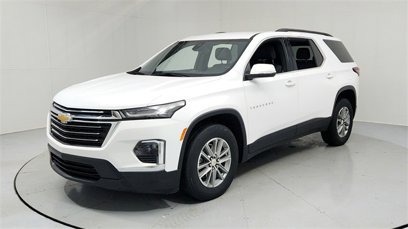 Used 2023 Chevrolet Traverse LT w/ LPO, Floor Liner Package