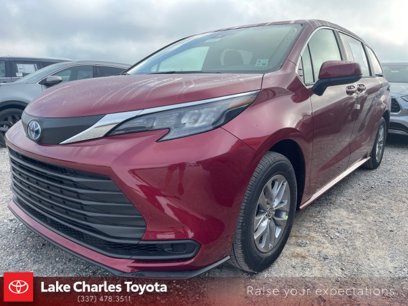 New 2025 Toyota Sienna LE