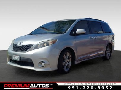 Used 2014 Toyota Sienna SE