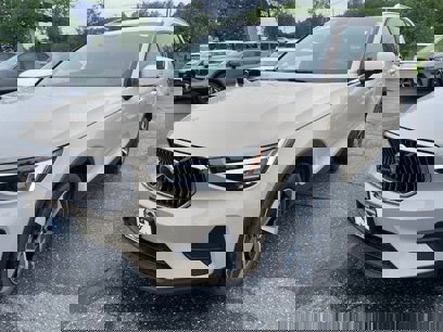 New 2025 Volvo XC40 B5 Core w/ Protection Package Premier