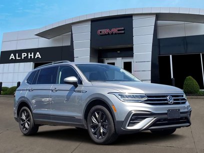 Used 2024 Volkswagen Tiguan SE