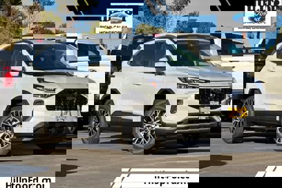 New 2025 Ford Escape SE w/ PHEV Premium Package