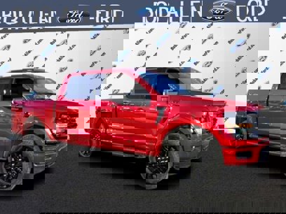 New 2025 Ford F150 XLT w/ Equipment Group 302A MID
