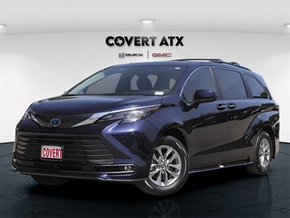Used 2025 Toyota Sienna XLE