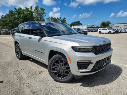 New 2025 Jeep Grand Cherokee Summit
