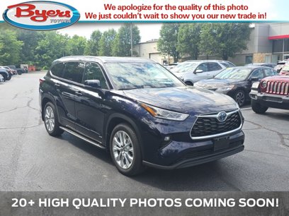 Used 2023 Toyota Highlander Limited