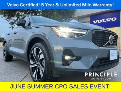 Certified 2023 Volvo XC40 B4 Plus w/ Protection Package Premier