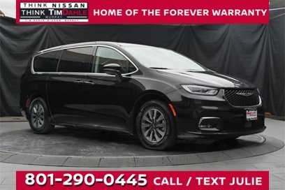 Used 2023 Chrysler Pacifica Touring-L