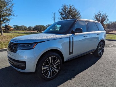 New 2025 Land Rover Range Rover SE