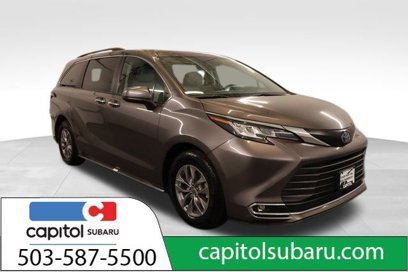 Used 2023 Toyota Sienna XLE