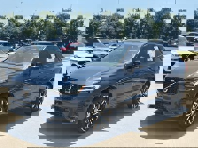 New 2025 Volvo XC60 B5 Ultra w/ Protection Package Premier