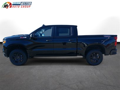 New 2025 Chevrolet Silverado 1500 Custom Trail Boss w/ Turbomax Blackout Package