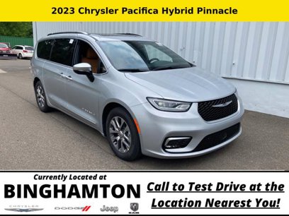 New 2023 Chrysler Pacifica Pinnacle