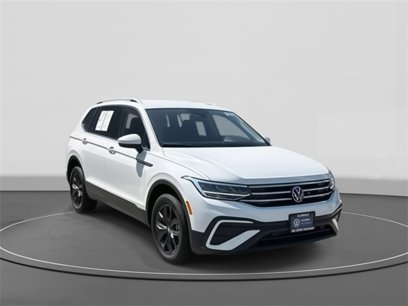 New 2024 Volkswagen Tiguan SE
