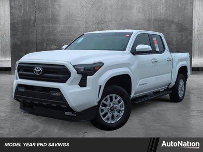 New 2024 Toyota Tacoma SR5