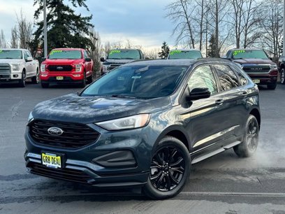 New 2024 Ford Edge SE w/ Black Appearance Package