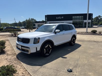 Used 2024 Kia Telluride S w/ S Sunroof Package