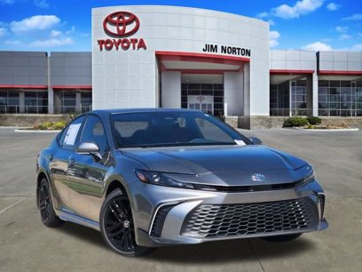 New 2025 Toyota Camry SE