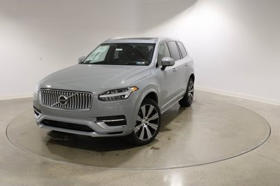 New 2025 Volvo XC90 T8 Ultra