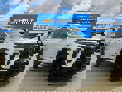 New 2025 Chevrolet Traverse RS w/ LPO, Floor Liner Package