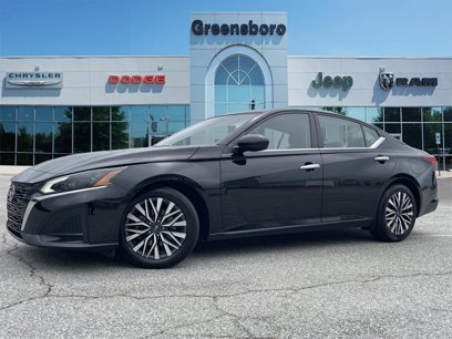 Used 2023 Nissan Altima 2.5 SV