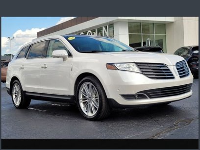 Used 2018 Lincoln MKT AWD w/ Technology Package